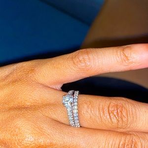 REAL Diamond wedding band/engagement ring set 💍